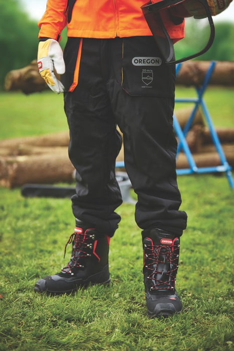 Oregon Yukon   Safety Chainsaw Boots Black Size 8