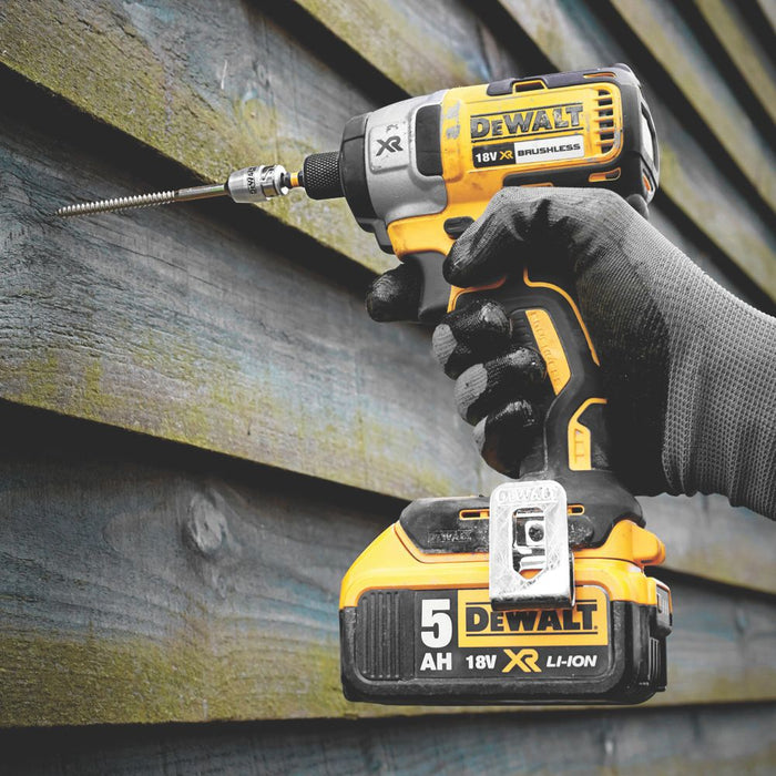 Atornillador de impacto inalámbrico sin escobillas DeWalt DCF887N-XJ de 18 V para uso con batería XR de iones de litio - Sin batería